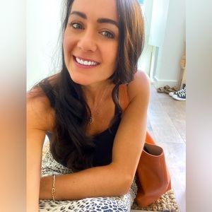 Meet your Posher, Dayna